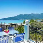 Ξενοδοχείο Ellinas 2*