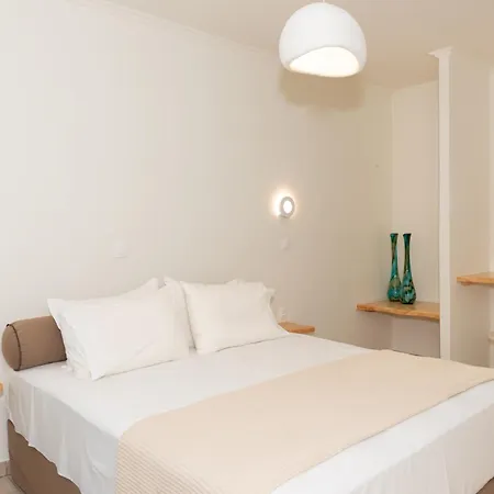 Ξενοδοχείο Ellinas 2*