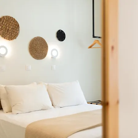 Apartahotel Ellinas 2*