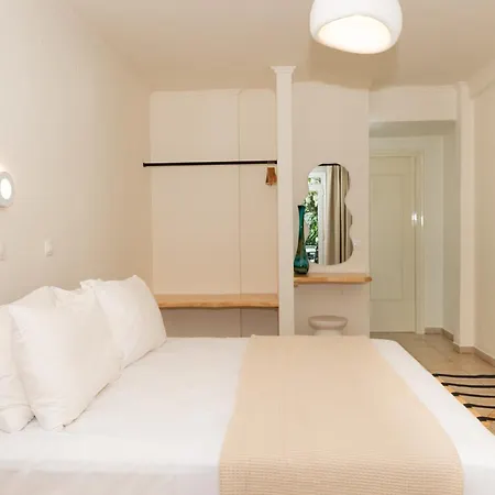 Ellinas Hotel 2*