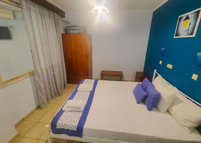 Ellinas Ξενοδοχείο 2*