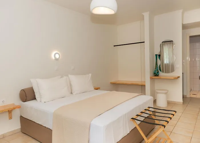 Ellinas Ξενοδοχείο 2*