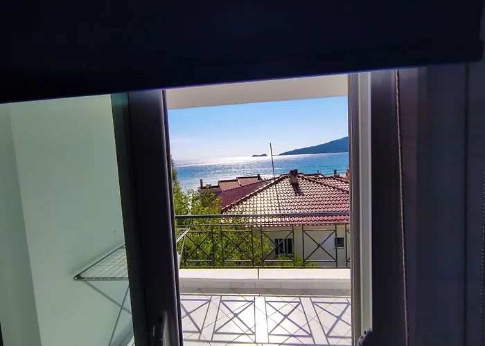 Ξενοδοχείο Ellinas 2*